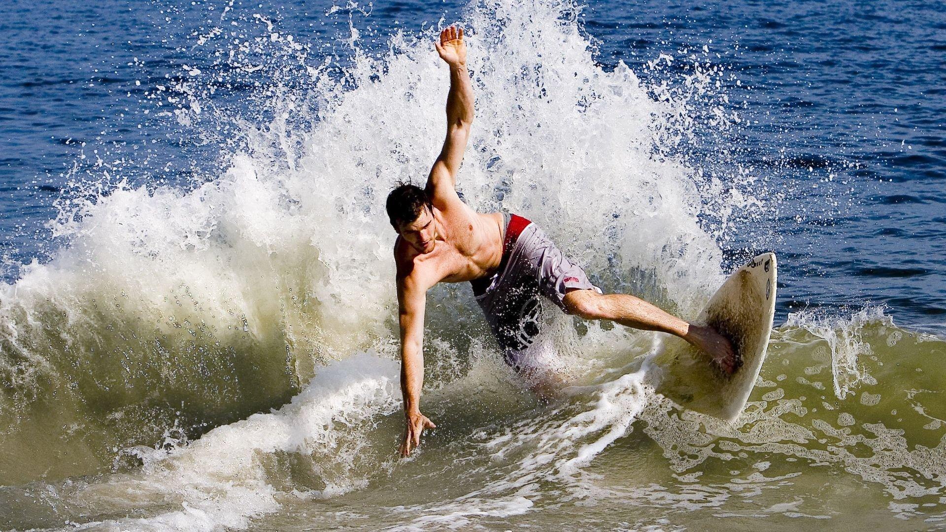 体育教育助力青少年全面发展 校园体育焕发新活力