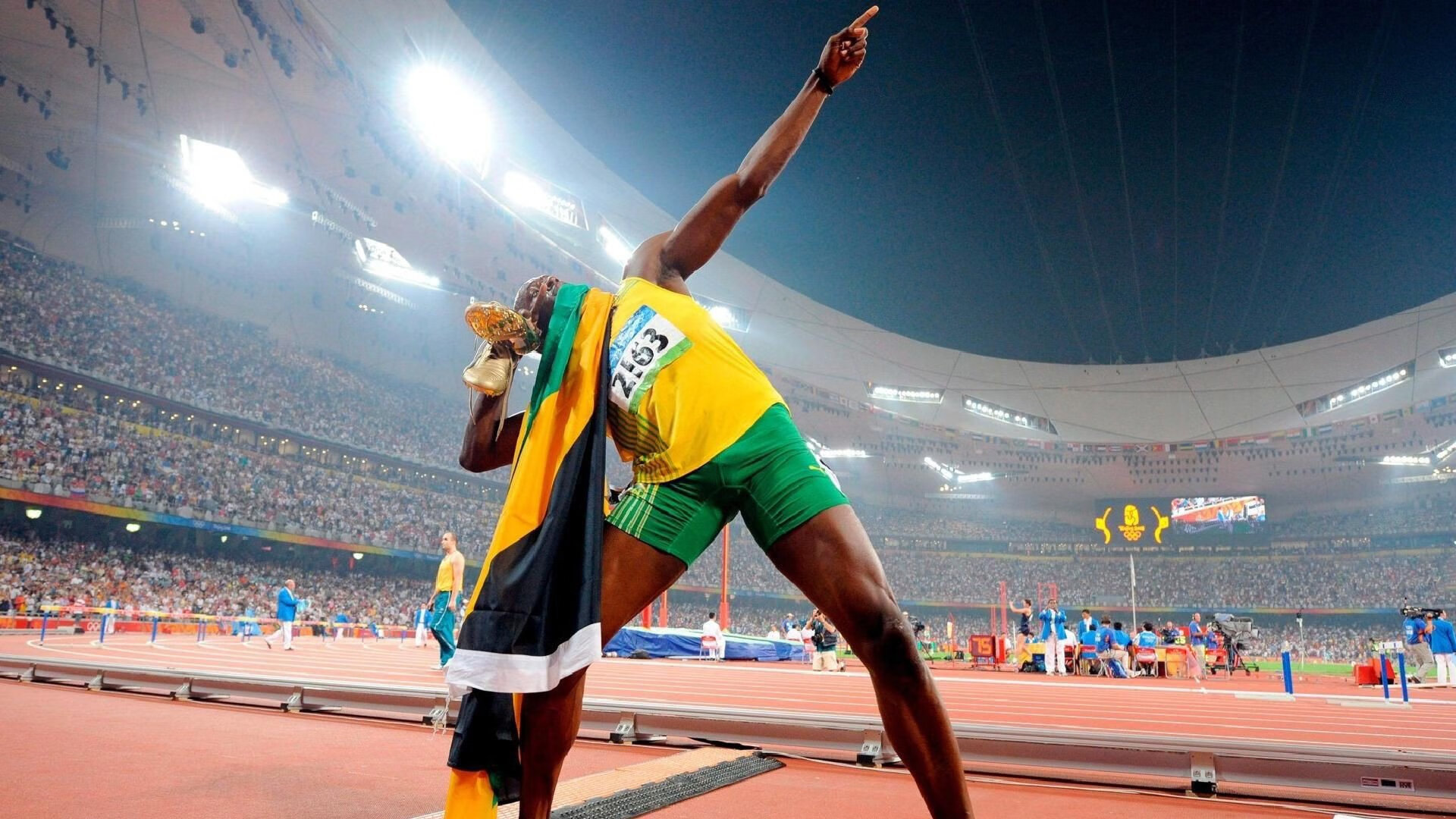 混合泳新星闪耀全国锦标赛，老将新人同台竞技创佳绩-B体育